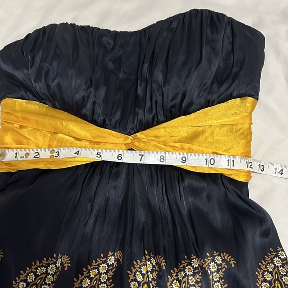 Silk Bebe mini Dress - Picture 9 of 10